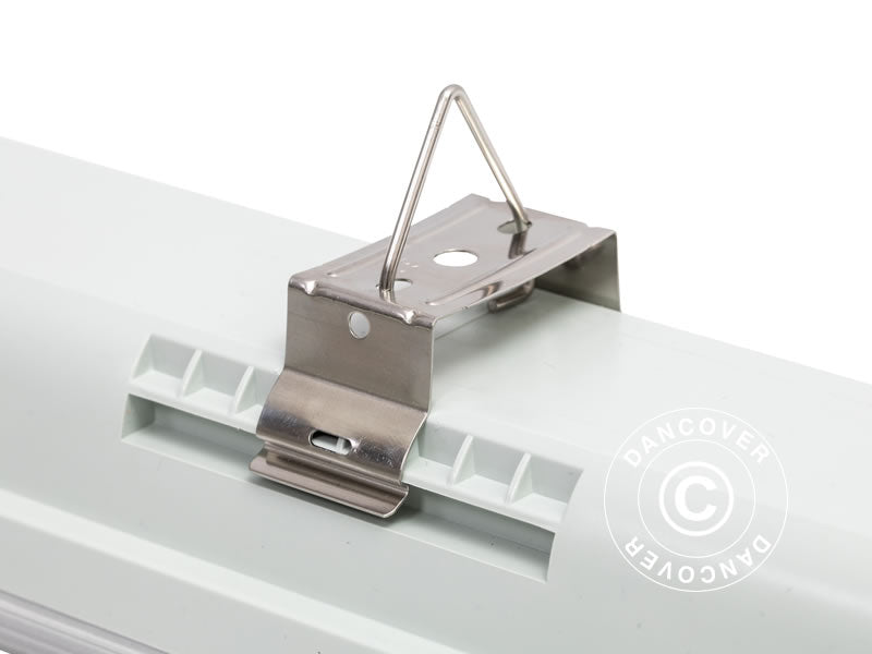 Industrial LED hermetic fixture w/3 connected fixtures, White