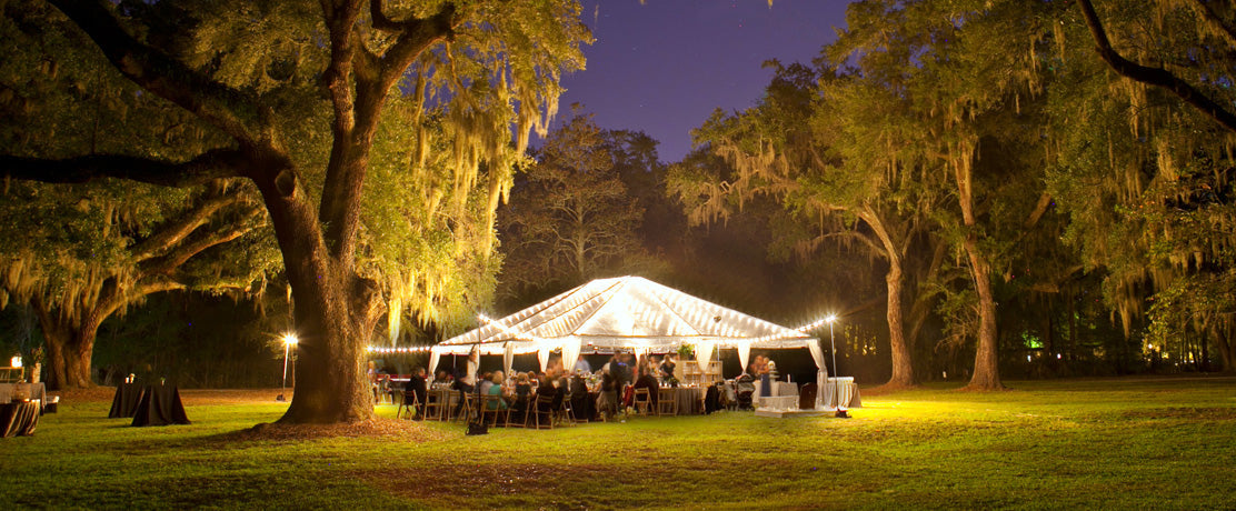 Hvor stor bør markisen til arrangementet være?