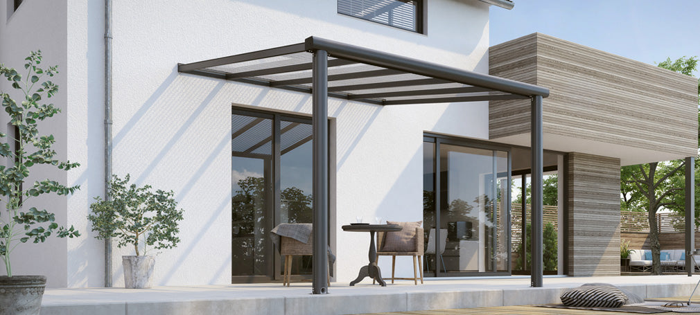 Pergola inntil husvegg